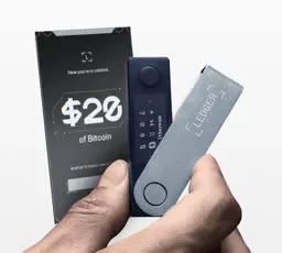 Ledger Nano X hardware wallet Bluetooth et mobile